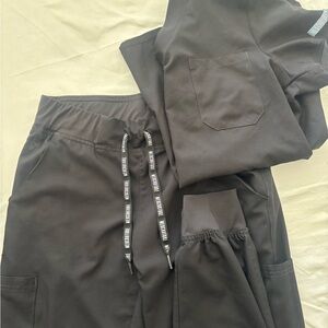 Medcouture XS black scrub set